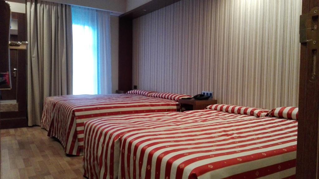Hotel Los Braseros Burgo Zewnętrze zdjęcie